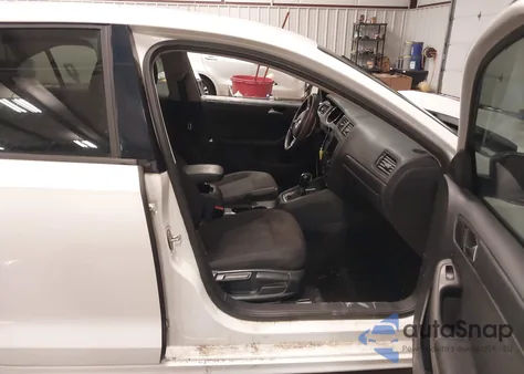 2016 Volkswagen Jetta 1.4T S z USA, uszkodzony, nr VIN 3VW267AJ6GM418218